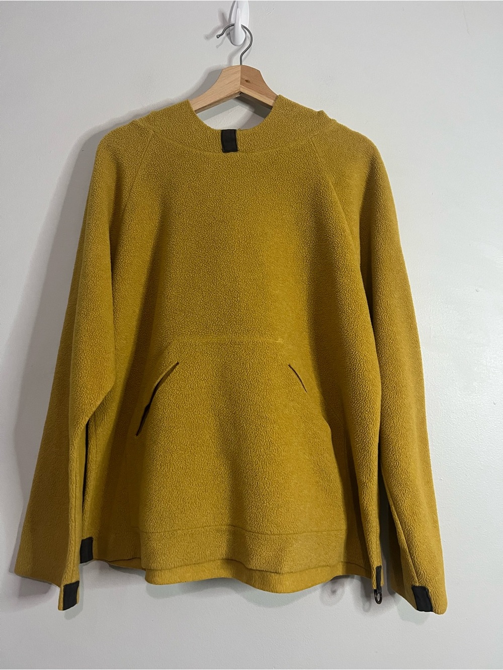 Henriette Steffensen Copenhagen yellow Hooded Raglan Sleeves Sweater size Large